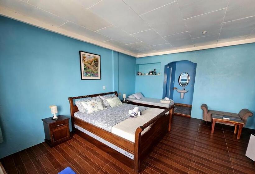 اتاق خانوادگی, Little Mermaid Dive Resort