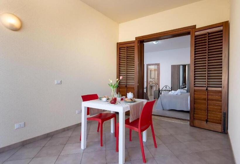 四人标准间, Samira