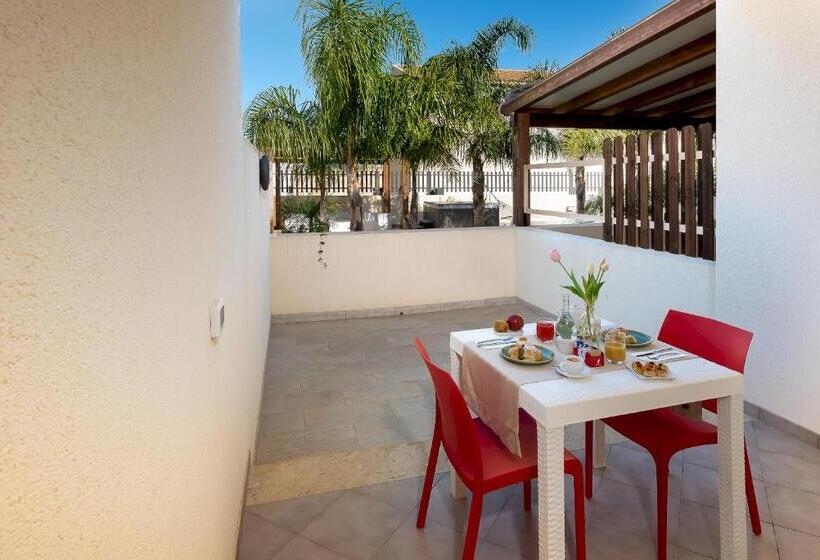 四人标准间, Samira