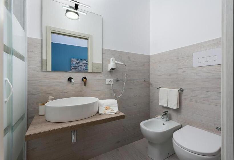 高级大房间, Samira