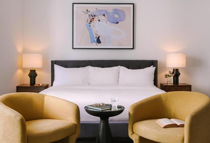 إستديو قياسى مزود بشرفة, Sonder Midtown South