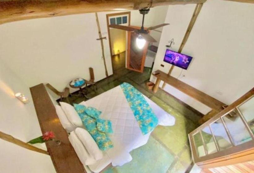 Люкс с гидромассажем, Gaia Gardens Pousada