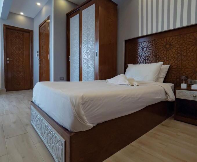 غرفة ديلوكس, Queen Pyramids View