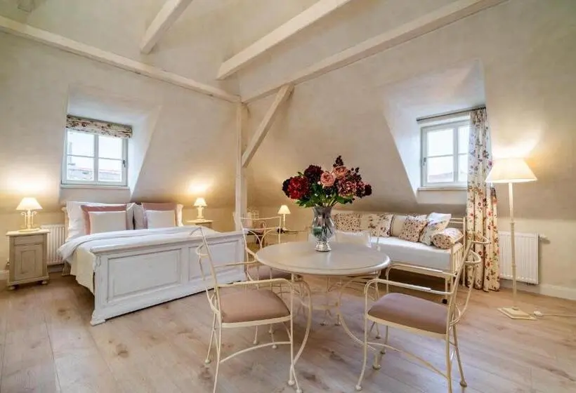 スタンダードトリプルルーム, Boutique Hotel Soukeníkův Dům