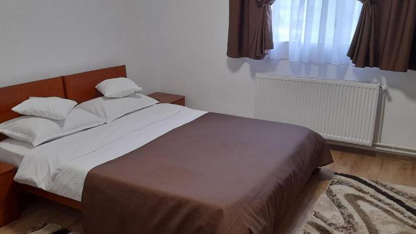 اتاق استاندارد سه نفره, Pensiunea Rominvest