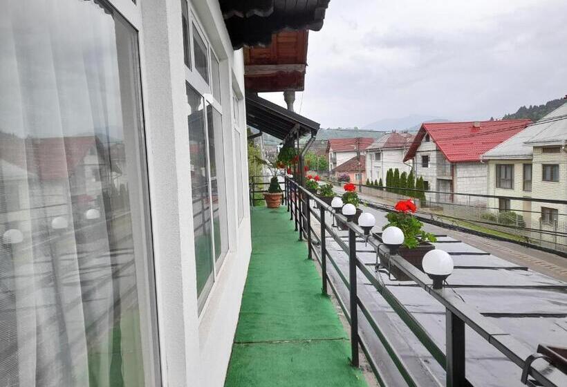 اتاق استاندارد سه نفره, Pensiunea Rominvest