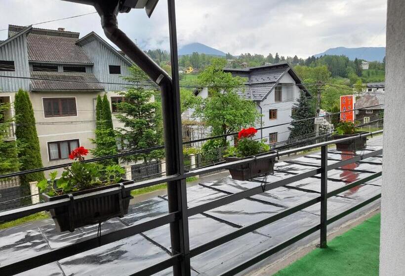 اتاق استاندارد سه نفره, Pensiunea Rominvest