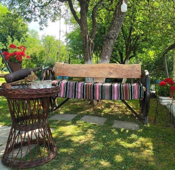 اتاق استاندارد سه نفره, Pensiunea Rominvest