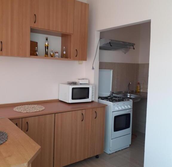 اتاق استاندارد سه نفره, Pensiunea Rominvest