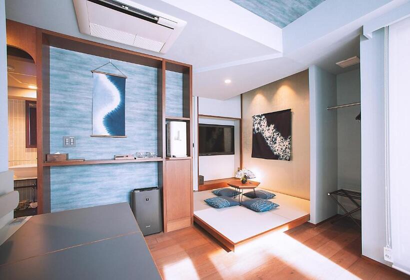 جناح ديلوكس, Asakusa Kaede 浅草楓