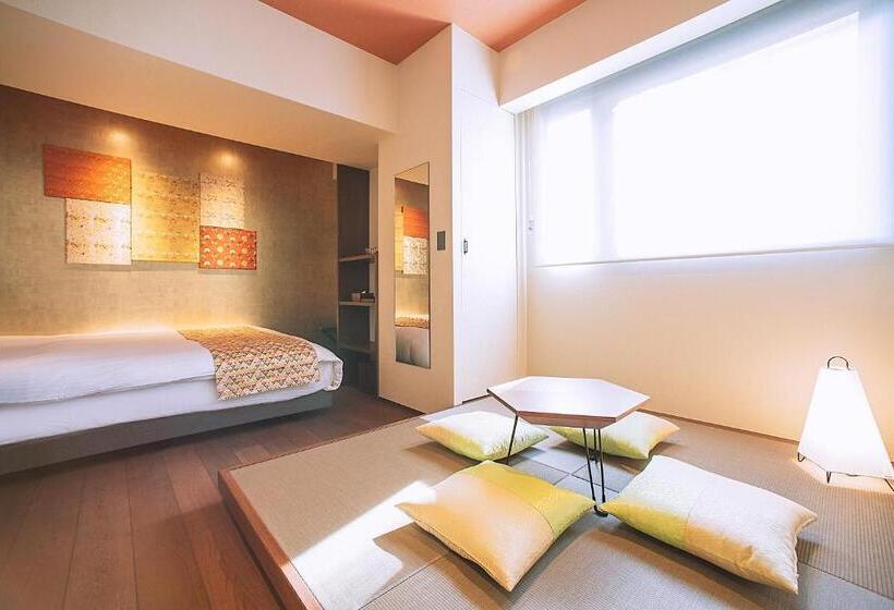 جناح جونيور, Asakusa Kaede 浅草楓