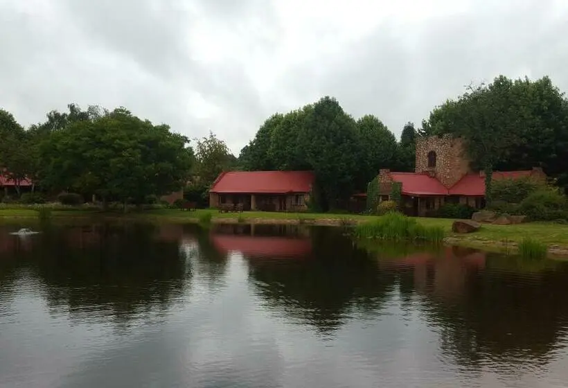 キングサイズベッドのスタンダードルーム, Critchley Hackle Dullstroom Towers
