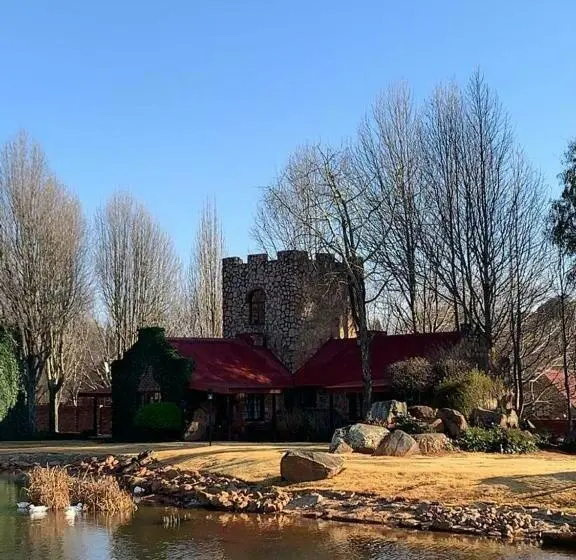 キングサイズベッドのスタンダードルーム, Critchley Hackle Dullstroom Towers