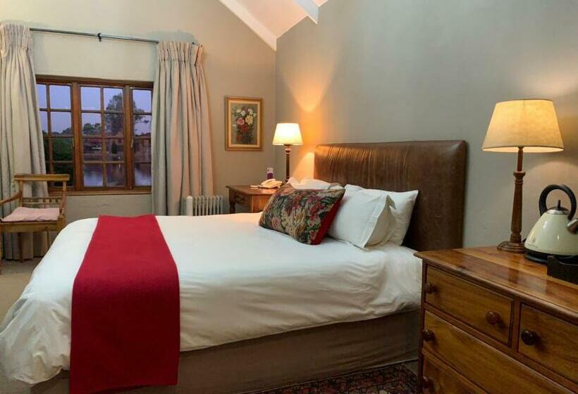 キングサイズベッドのスタンダードルーム, Critchley Hackle Dullstroom Towers