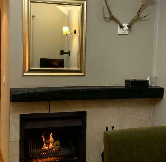 キングサイズベッドのスタンダードルーム, Critchley Hackle Dullstroom Towers