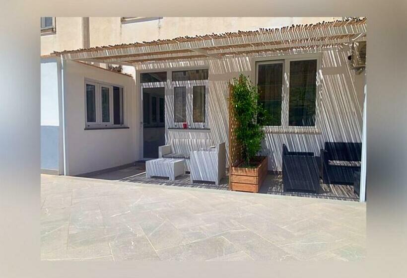 غرفة ديلوكس سرير كينج, Numero20 B&b