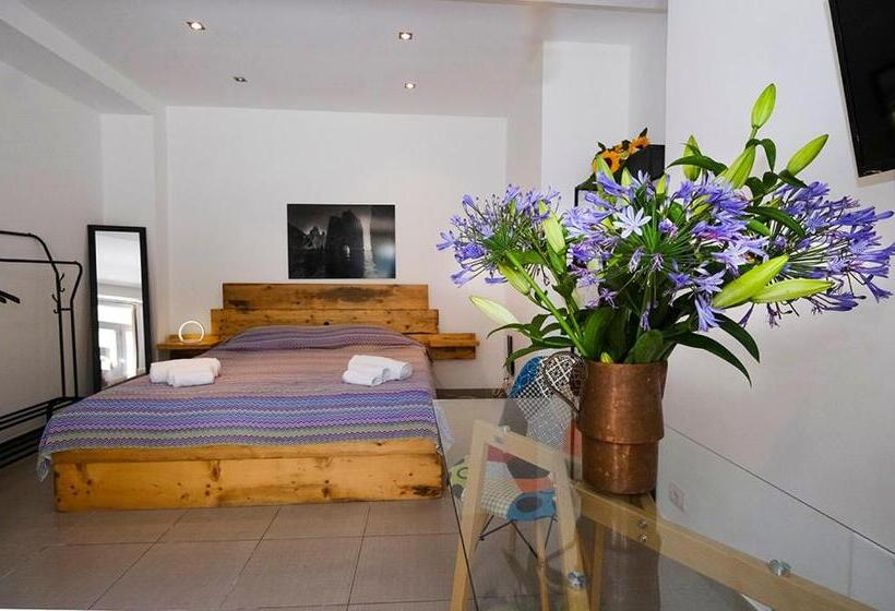 غرفة ديلوكس سرير كينج, Numero20 B&b