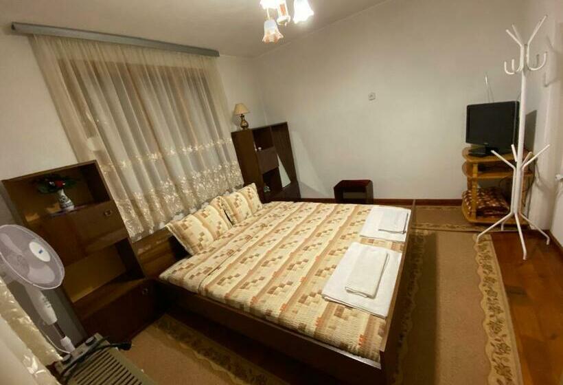 マウンテンビュースタンダードルーム, къща за гости “краси”