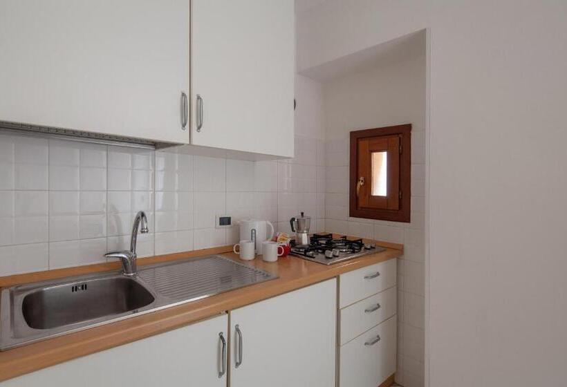 اتاق استاندارد, Ciao Bella Colors