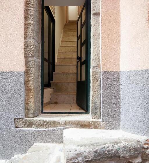 اتاق استاندارد چهار تخته با چشمانداز دریا, Ciao Bella Colors