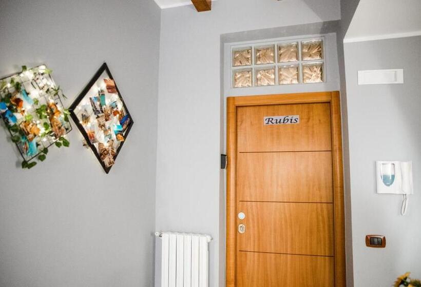 חדר דלוקס, Dimora L Etual