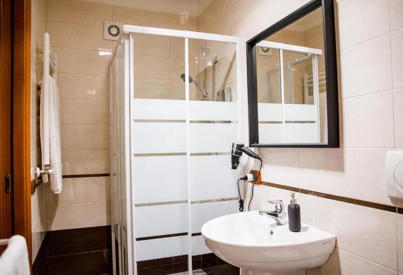 חדר דלוקס, Dimora L Etual