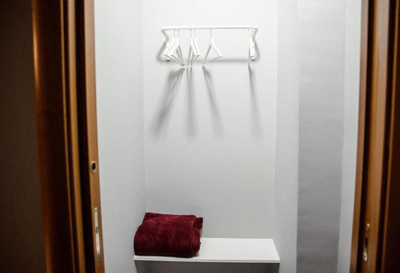 חדר דלוקס, Dimora L Etual