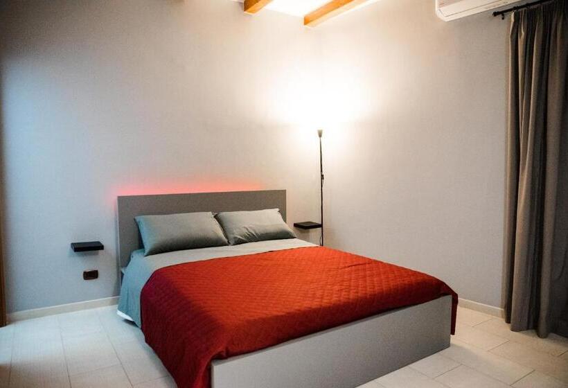 חדר דלוקס, Dimora L Etual