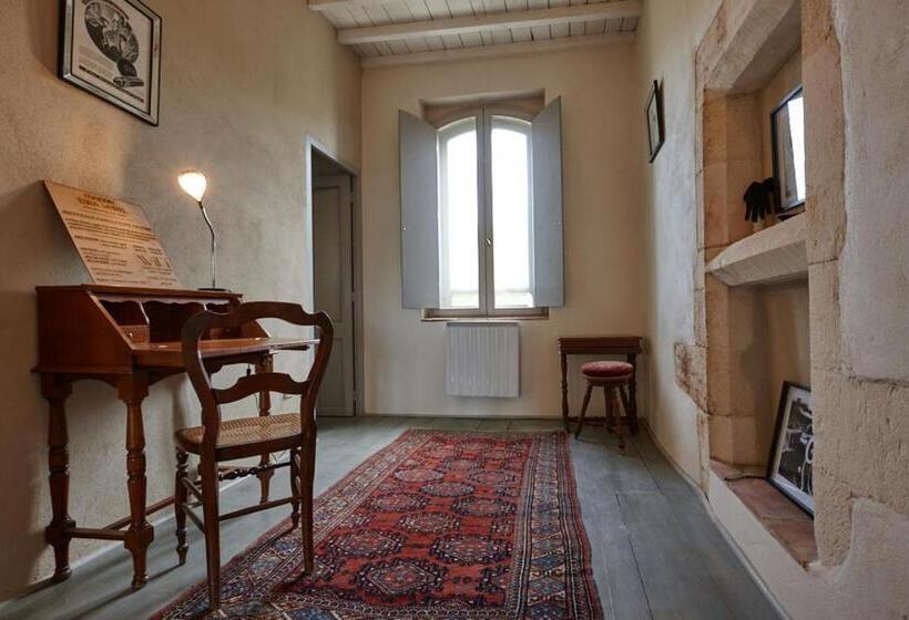 سوییت با چشم‌انداز باغ, Maison Tara Verte Au Mas Montredon