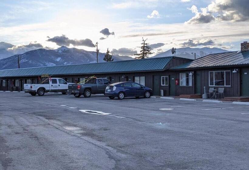 Апартаменты 3 Спальни, Slackwater Inn