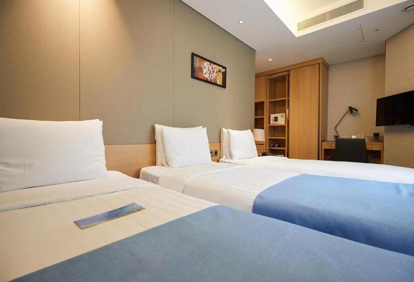 غرفة قياسية ثلاثية, Days Hotel By Wyndham Seoul Myeongdong