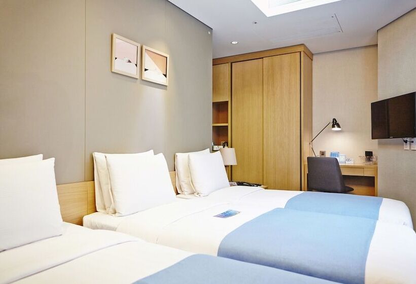 غرفة قياسية ثلاثية, Days Hotel By Wyndham Seoul Myeongdong