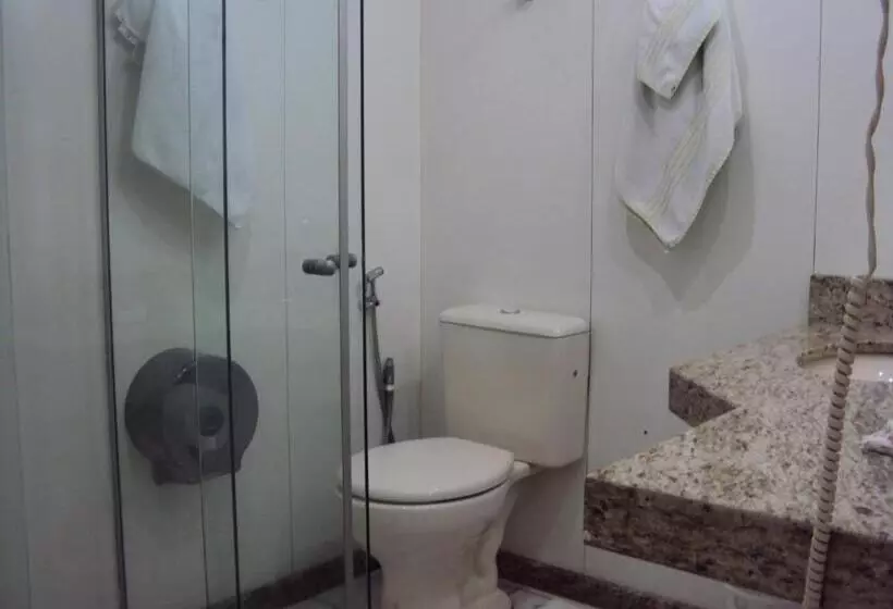 Standard Yhden Hengen Huone, Estoril