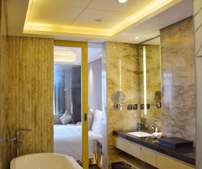 غرفة بيزنس, Grand Skylight International Hotel Guiyang