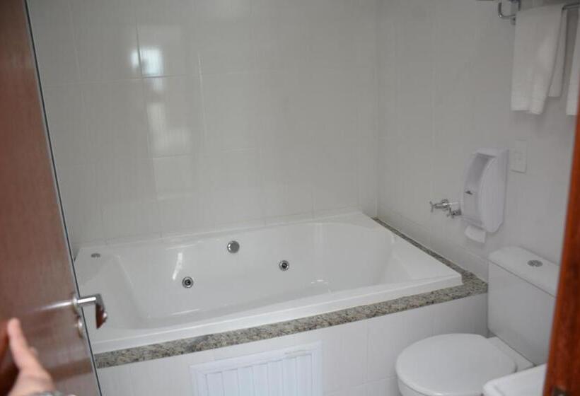 带按摩浴盆的套房, Green Hoteis