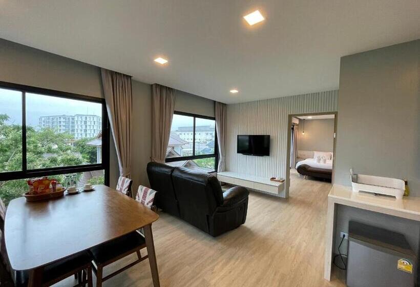 סוויטה, Napa Hotel Ratchaburi