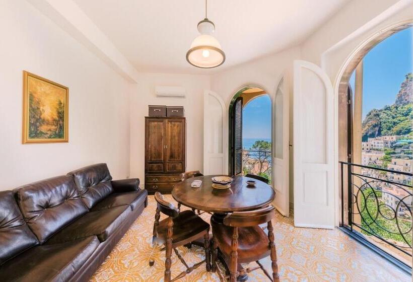 آپارتمان 1 خوابه با بالکن و چشم‌انداز دریا, Residence Villa Rosa