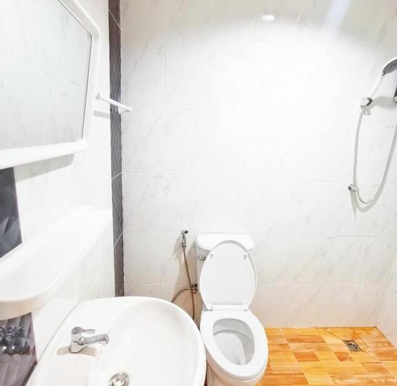 חדר סטנדרט עם מיטת קינג, ลิตเติ้ล ฮิลล์ สัตหีบ รีสอร์ท