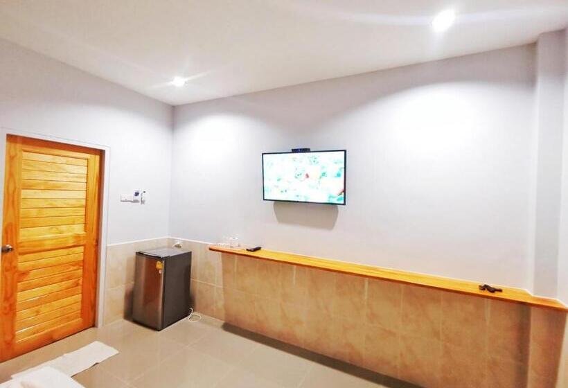 חדר סטנדרט עם מיטת קינג, ลิตเติ้ล ฮิลล์ สัตหีบ รีสอร์ท