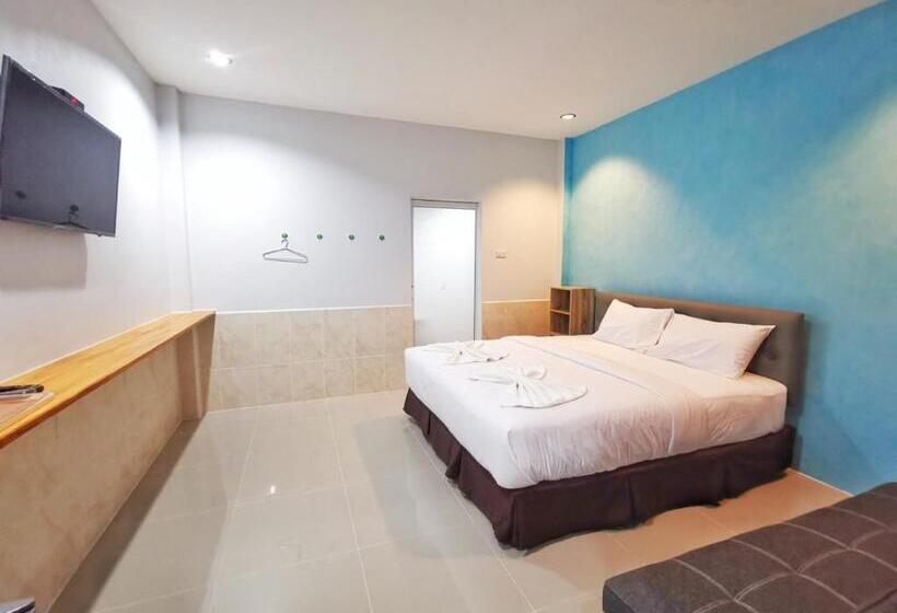 חדר סטנדרט עם מיטת קינג, ลิตเติ้ล ฮิลล์ สัตหีบ รีสอร์ท