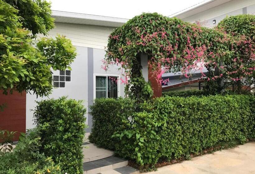 빌라 침실 1개, Park Villa Chaiyaphume