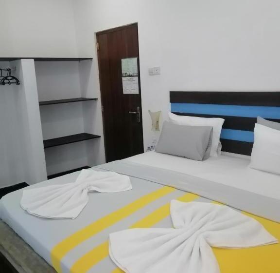 标准间带阳台, Le Petit Hotel & Restaurant