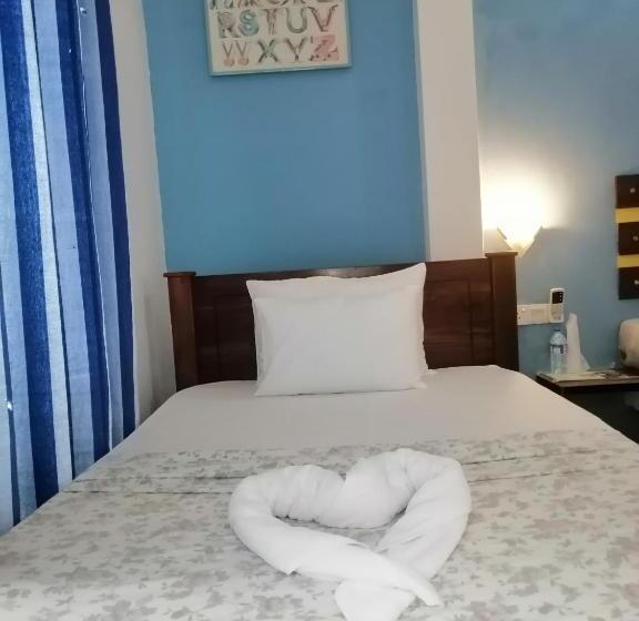 家庭套房, Le Petit Hotel & Restaurant