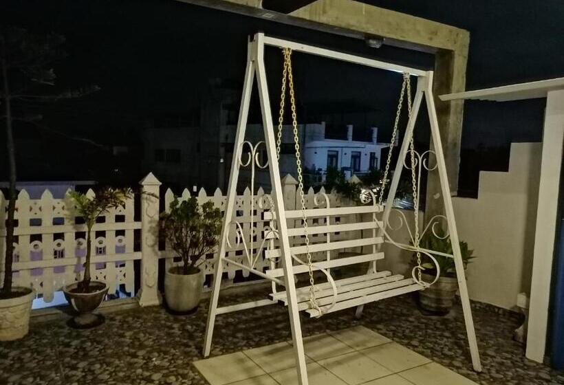 家庭套房, Le Petit Hotel & Restaurant