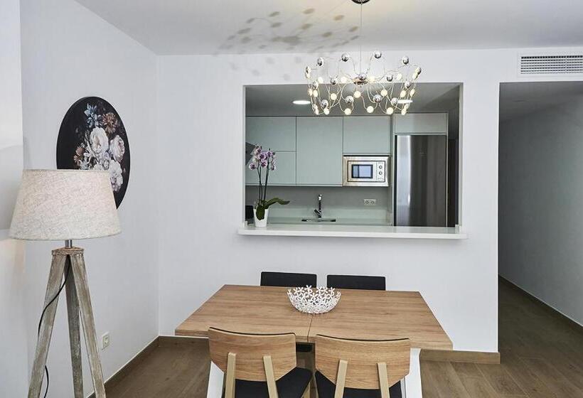 2 Bedroom Apartment with Pool, Hostal Boutique Aurora