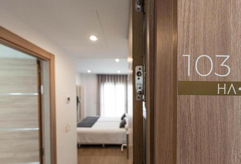 اتاق استاندارد با تراس, Hostal Boutique Aurora