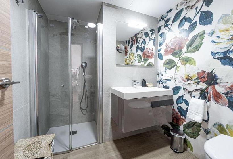 2 Bedroom Apartment with Pool, Hostal Boutique Aurora