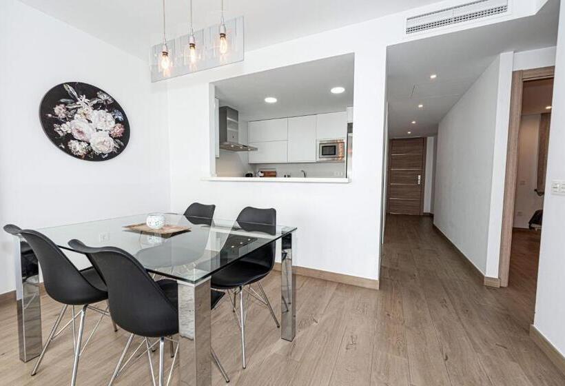 2 Bedroom Apartment with Pool, Hostal Boutique Aurora