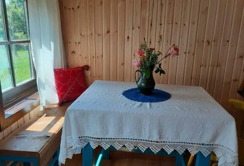 スイート（家族用）, Small Apartment In Breb S Cosy Barn