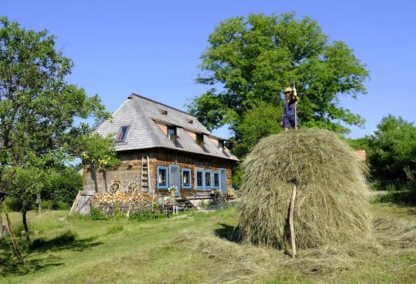 Family Suite, Small Apartment In Breb S Cosy Barn